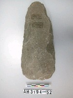 藏品(刃寬柄窄打製石斧)的圖片